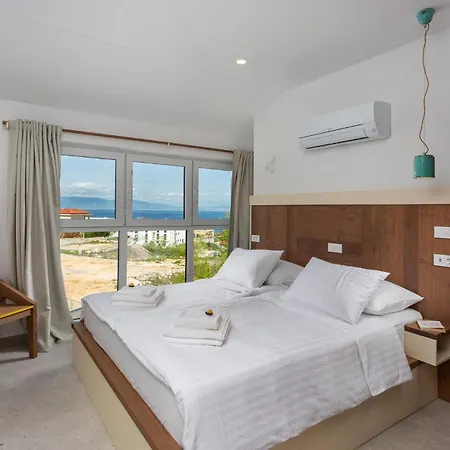 Signature * مالينسكا