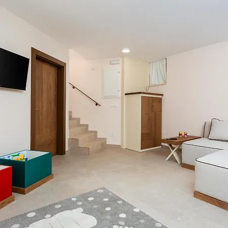 Signature * Malinska