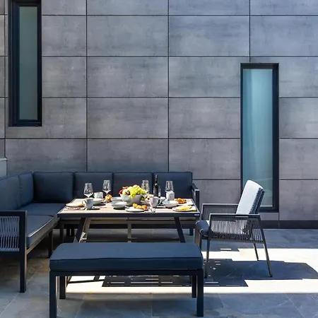 Signature * Malinska