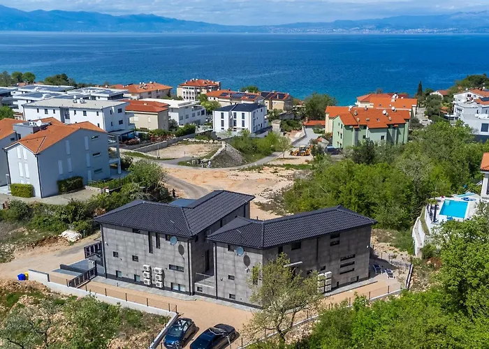 Signature * Малинска